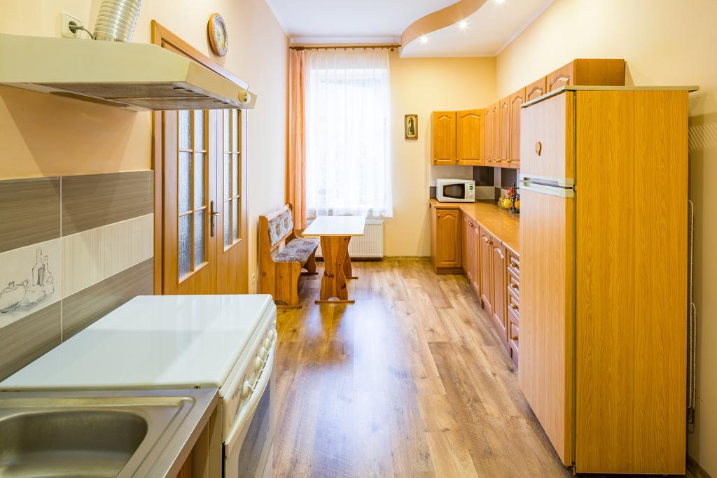 Ferienwohnung Rynok Square 5 Зі Світлом! Lemberg Exterior foto